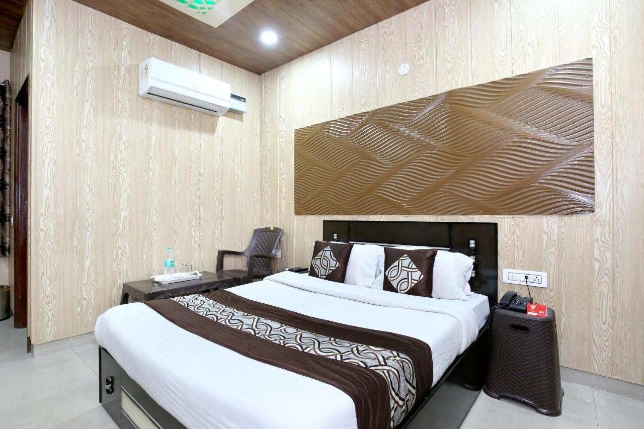 Oyo 8105 Royale Guest House Лудхиана Экстерьер фото